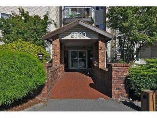 Photo 2: 301 2780 WARE Street in Abbotsford: Central Abbotsford Condo for sale in "Chelsea House" : MLS®# R2110446