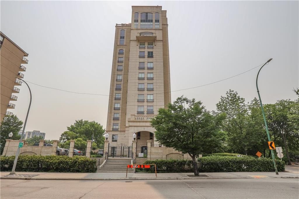 Main Photo: 1100 1 Wellington Crescent in Winnipeg: Crescentwood Condominium for sale (1B)  : MLS®# 202329651