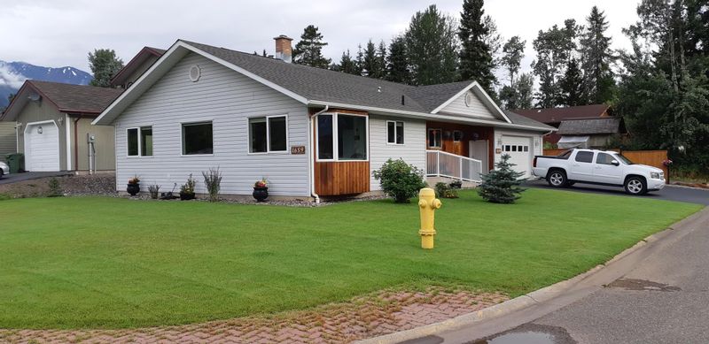 FEATURED LISTING: 1659 COLUMBIA Street Smithers