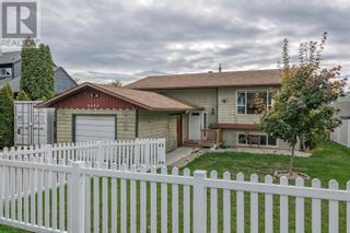 Photo 1: 5604 Allenby Crescent in Vernon: House for sale : MLS®# 10287349