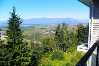 Photo 6: 133 6026 LINDEMAN Street in Chilliwack: Promontory Townhouse for sale in "Hillcrest Lane" (Sardis) : MLS®# R2875524