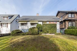 Photo 2: 3335 W 36TH Avenue in Vancouver: Dunbar House for sale (Vancouver West)  : MLS®# R2661010
