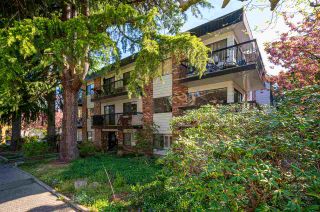 Photo 1: 202 2330 MAPLE Street in Vancouver: Kitsilano Condo for sale in "Maple Gardens" (Vancouver West)  : MLS®# R2710090