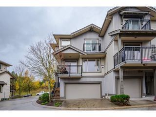 Photo 2: 6 20326 68TH Avenue in Langley: Willoughby Heights Townhouse for sale in "SUNPOINTE" : MLS®# R2632065