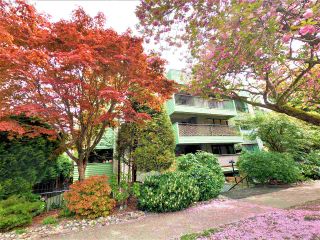 Photo 1: 301 1717 HARO Street in Vancouver: West End VW Condo for sale in "Haro Glen" (Vancouver West)  : MLS®# R2580497