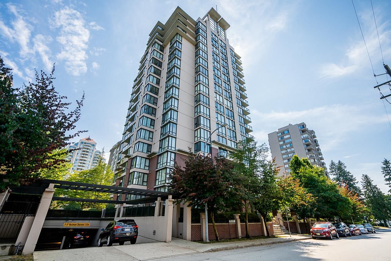 Main Photo: 1804 720 HAMILTON Street in New Westminster: Uptown NW Condo for sale in "THE GENERATIONS" : MLS®# R2811904