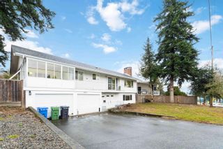 Photo 2: 2652 SUNNYSIDE Street in Abbotsford: Abbotsford West House for sale : MLS®# R2862008