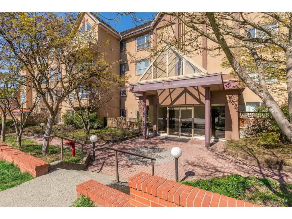 Main Photo: 308 2285 PITT RIVER Road in Port Coquitlam: Central Pt Coquitlam Condo for sale in "Shaughnessy Manor" : MLS®# R2356679