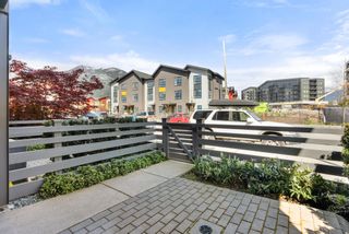 Photo 3: 1369 MARINASIDE Place in Squamish: Valleycliffe Townhouse for sale in "SEA & SKY" : MLS®# R2894559