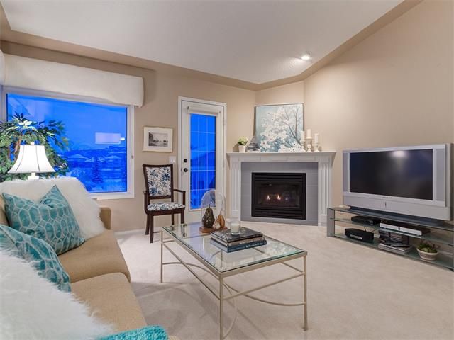 Photo 15: Photos: 68 SIERRA MORENA Green SW in Calgary: Signal Hill House for sale : MLS®# C4095788