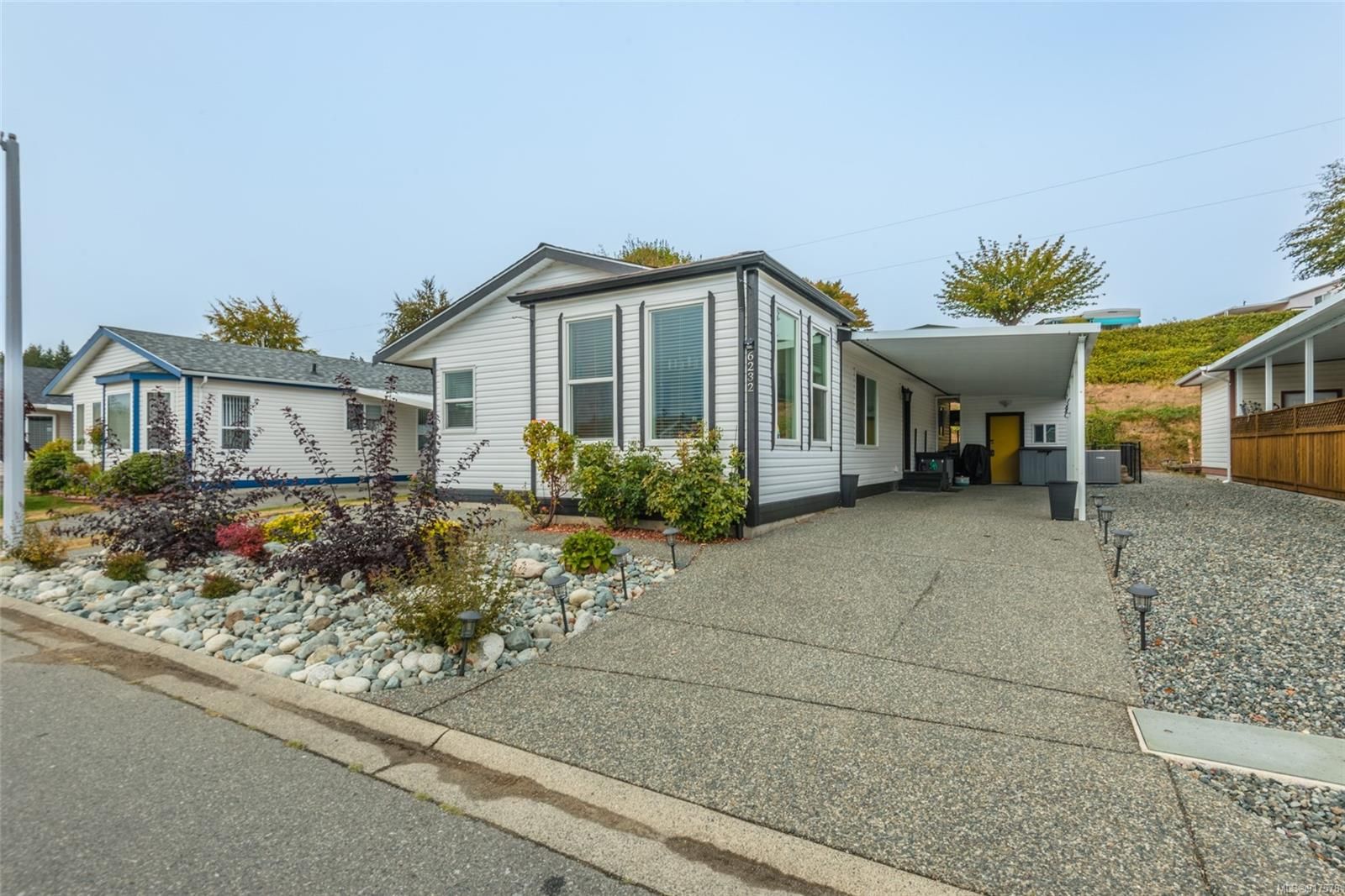 Main Photo: 6232 Farber Way in Nanaimo: Na Pleasant Valley Manufactured Home for sale : MLS®# 917578
