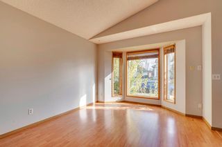 Photo 9: 35 Rivercrest Way SE in Calgary: Riverbend Detached for sale : MLS®# A1042507