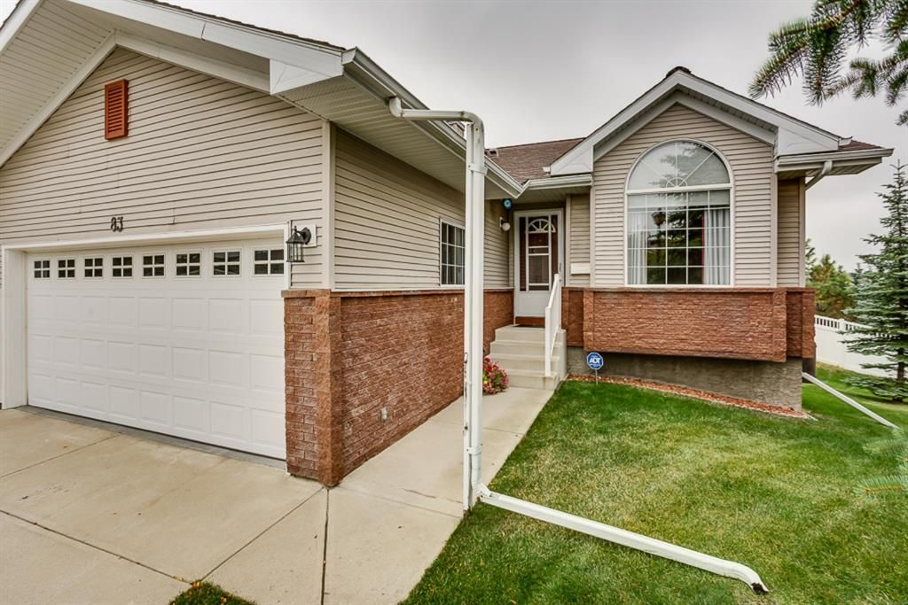 Main Photo: 83 SCOTIA Landing NW in Calgary: Scenic Acres Semi Detached for sale : MLS®# A1033910