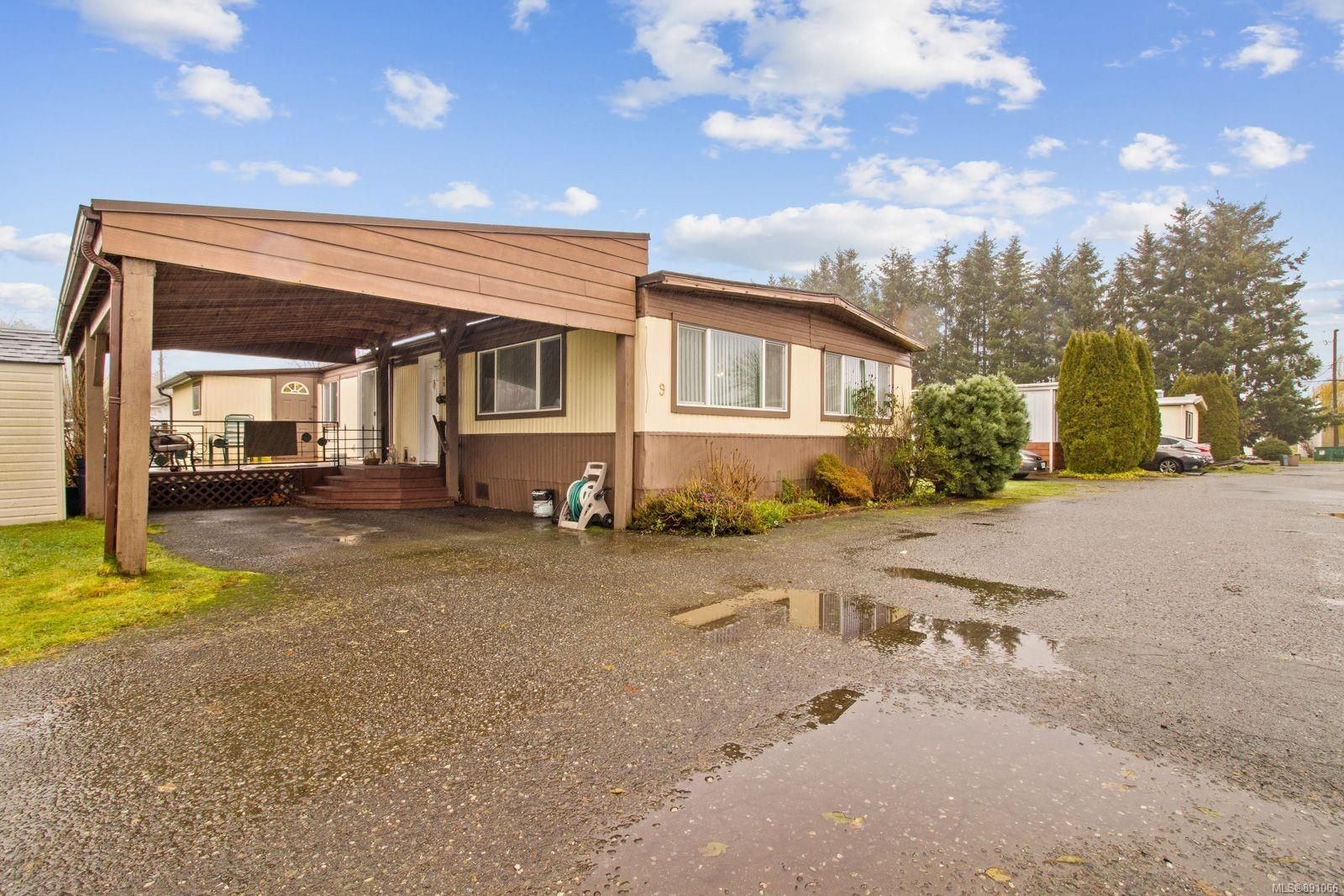 Main Photo: 9 1451 Perkins Rd in Campbell River: CR Campbell River North Manufactured Home for sale : MLS®# 891066