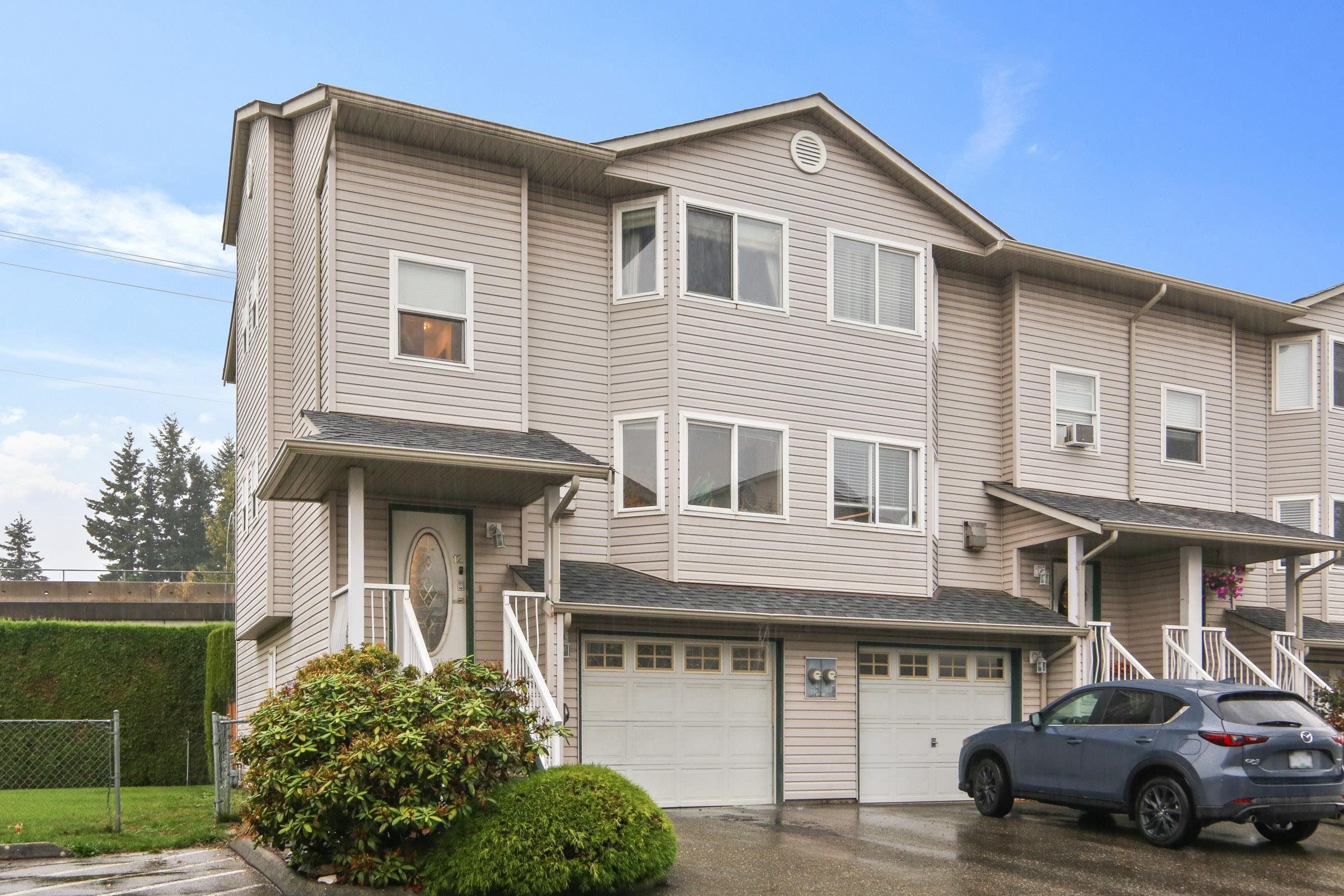 Main Photo: 12 45090 LUCKAKUCK Way in Chilliwack: Sardis West Vedder Townhouse for sale in "Springfield Place" (Sardis)  : MLS®# R2819226