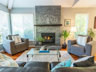 Photo 2: 3223 NORWOOD AVENUE in North Vancouver: Upper Lonsdale House for sale : MLS®# R2207603