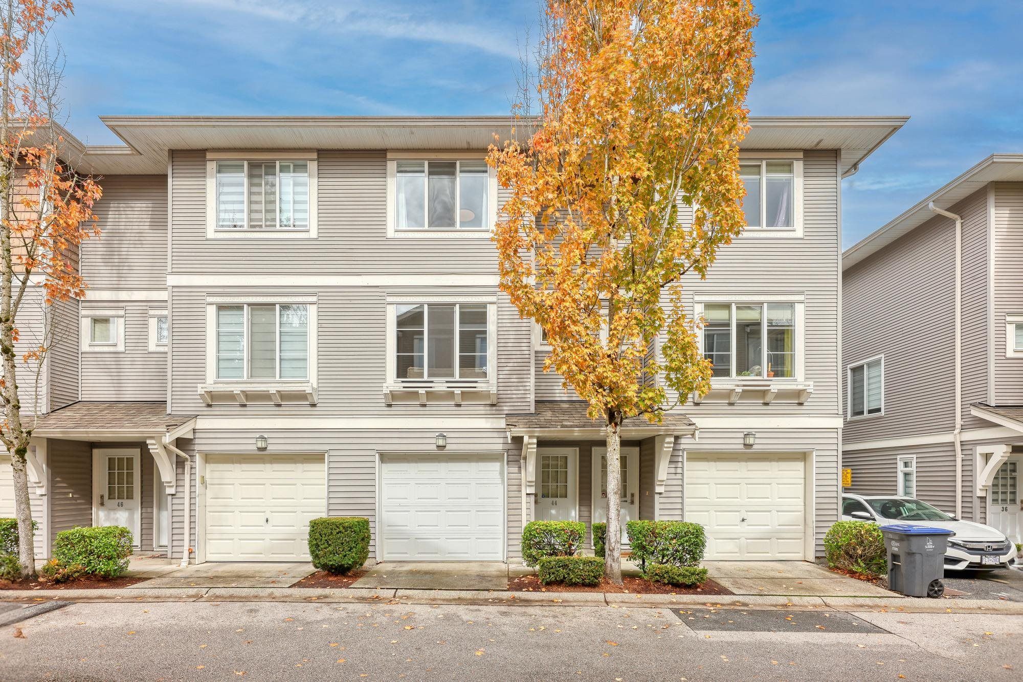 Main Photo: 44 15155 62A Avenue in Surrey: Sullivan Station Townhouse for sale in "Oaklands" : MLS®# R2847562