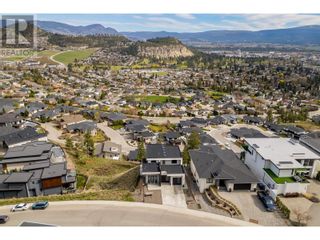 Photo 8: 737 Highpointe Drive in Kelowna: House for sale : MLS®# 10310278
