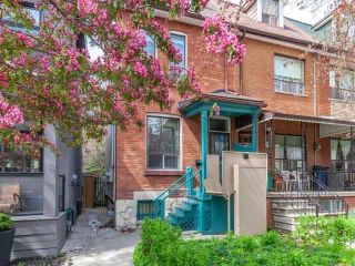 Photo 1: 48 Follis Avenue in Toronto: Annex House (2 1/2 Storey) for sale (Toronto C02)  : MLS®# C3796407