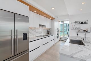 Photo 9: 2103 188 KEEFER Place in Vancouver: Downtown VW Condo for sale in "Espana" (Vancouver West)  : MLS®# R2469920