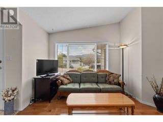 Photo 6: 5320 Burton Road Westmount: Okanagan Shuswap Real Estate Listing: MLS®# 10312943