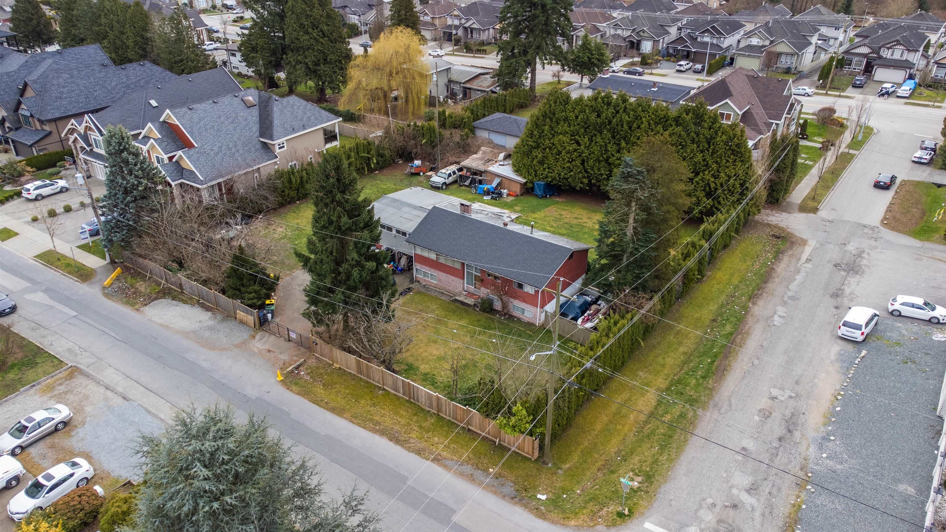 Main Photo: 14916 68A Avenue in Surrey: East Newton House for sale : MLS®# R2663021