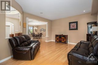 Photo 6: 58 GRENWICH CIRCLE in Ottawa: House for sale : MLS®# 1298307