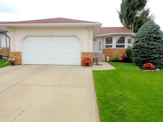 Main Photo: 77 Dumas Crescent: Red Deer Detached for sale : MLS®# A1135546