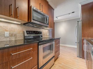 Photo 20: 405 120 E 4TH Street in North Vancouver: Lower Lonsdale Condo for sale in "Excelesior House" : MLS®# R2700009