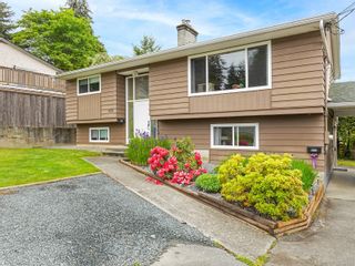 Photo 1: 606 7th St in Nanaimo: Na South Nanaimo House for sale : MLS®# 875805