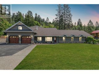 Photo 1: 725 Cypress Drive Mun of Coldstream: Okanagan Shuswap Real Estate Listing: MLS®# 10307926