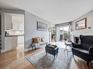 Photo 13: 34 Coachway Gardens SW in Calgary: Coach Hill Row/Townhouse for sale : MLS®# A1241447