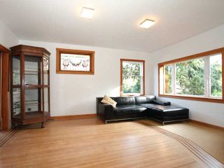 Photo 2: 265 E 21ST Avenue in Vancouver: Main House for sale (Vancouver East)  : MLS®# V857504