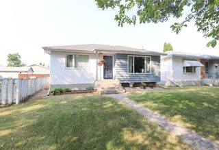 Photo 1: 469 Oakview Avenue in Winnipeg: Residential for sale (3D)  : MLS®# 202117960