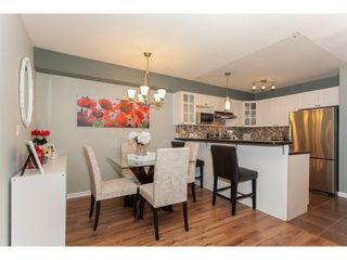 Photo 5: 305 20896 57 Avenue in Langley: Langley City Condo for sale in "BAYBERRY LANE" : MLS®# R2214120