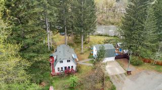 Photo 1: 9580 Gleadle Rd in Black Creek: CV Merville Black Creek House for sale (Comox Valley)  : MLS®# 908964