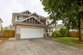 Photo 1: 3162 STATION Road in Abbotsford: Aberdeen House for sale : MLS®# R2723001