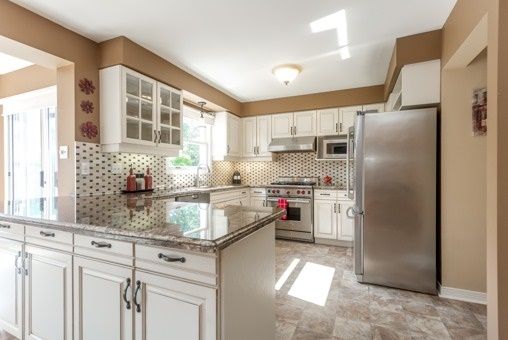 Photo 17: Photos: 26 Balsdon Crest in Whitby: Lynde Creek House (2-Storey) for sale : MLS®# E3629049