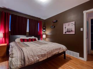Photo 16: 3327 38 Street SW in Calgary: Glenbrook House for sale : MLS®# C4091989