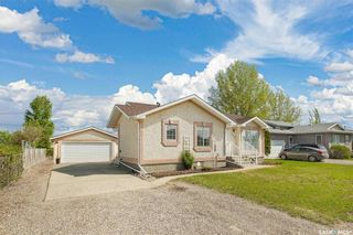 Photo 2: 203 4TH Street in Dundurn: Residential for sale : MLS®# SK929898