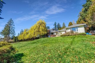 Photo 5: 13706 MARINE DRIVE in White Rock: House for sale : MLS®# R2866912