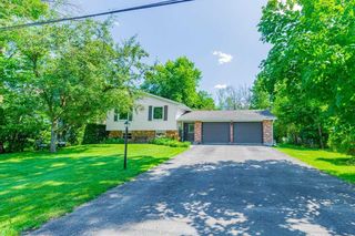 Main Photo: 211 Jean Street in Barrie: South Shore House (Bungalow-Raised) for sale : MLS®# S5323838
