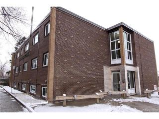 Photo 1: 2 Carriere Avenue in Winnipeg: Condominium for sale (2D)  : MLS®# 1630024