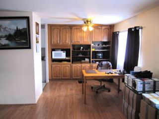 Photo 6: 263 201 CAYER Street in Coquitlam: Maillardville Manufactured Home for sale in "WILDWOOD PARK" : MLS®# V1037908