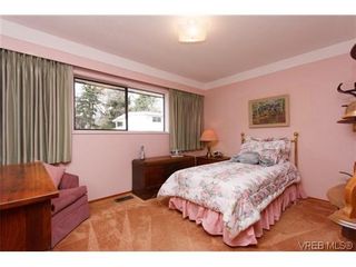 Photo 16: 3836 Epsom Dr in VICTORIA: SE Cedar Hill Full Duplex for sale (Saanich East)  : MLS®# 631569
