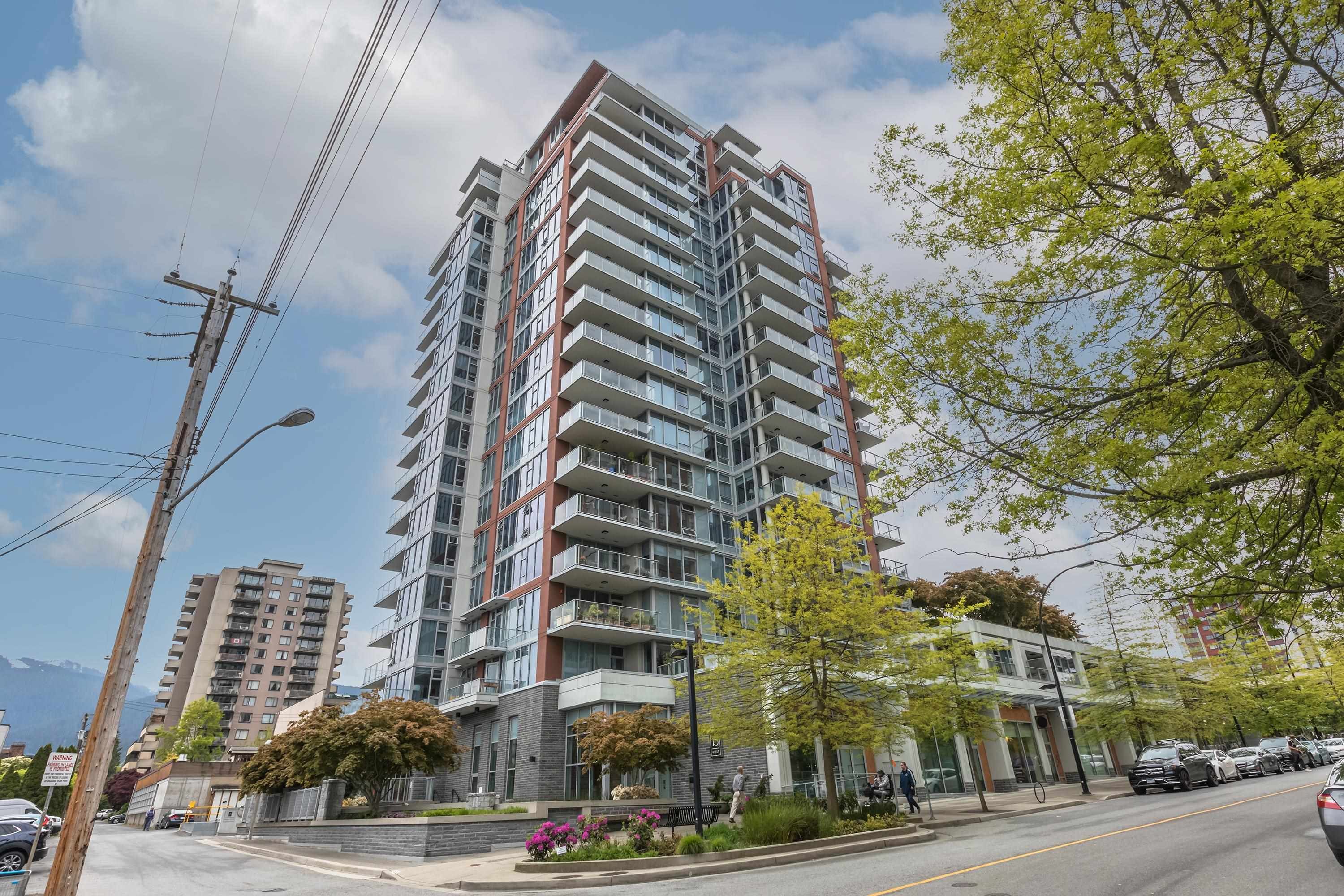 Main Photo: 707 150 W 15TH Street in North Vancouver: Central Lonsdale Condo for sale in "15 WEST" : MLS®# R2694048