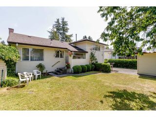 Photo 2: 4349 BARKER Avenue in Burnaby: Burnaby Hospital House for sale (Burnaby South)  : MLS®# R2394609