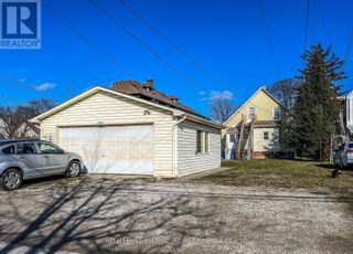 Photo 12: 867 LANGLOIS AVE in Windsor: House for sale : MLS®# X8060482