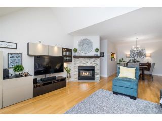 Photo 9: 302 19241 Ford Road in Pitt Meadows: Central Meadows Condo for sale : MLS®# R254605