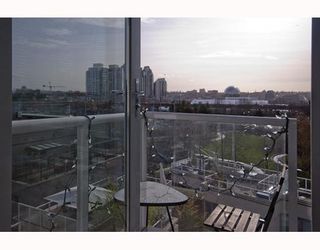 Photo 5: 609 550 TAYLOR Street in Vancouver: Downtown VW Condo for sale in "The Taylor" (Vancouver West)  : MLS®# V804952